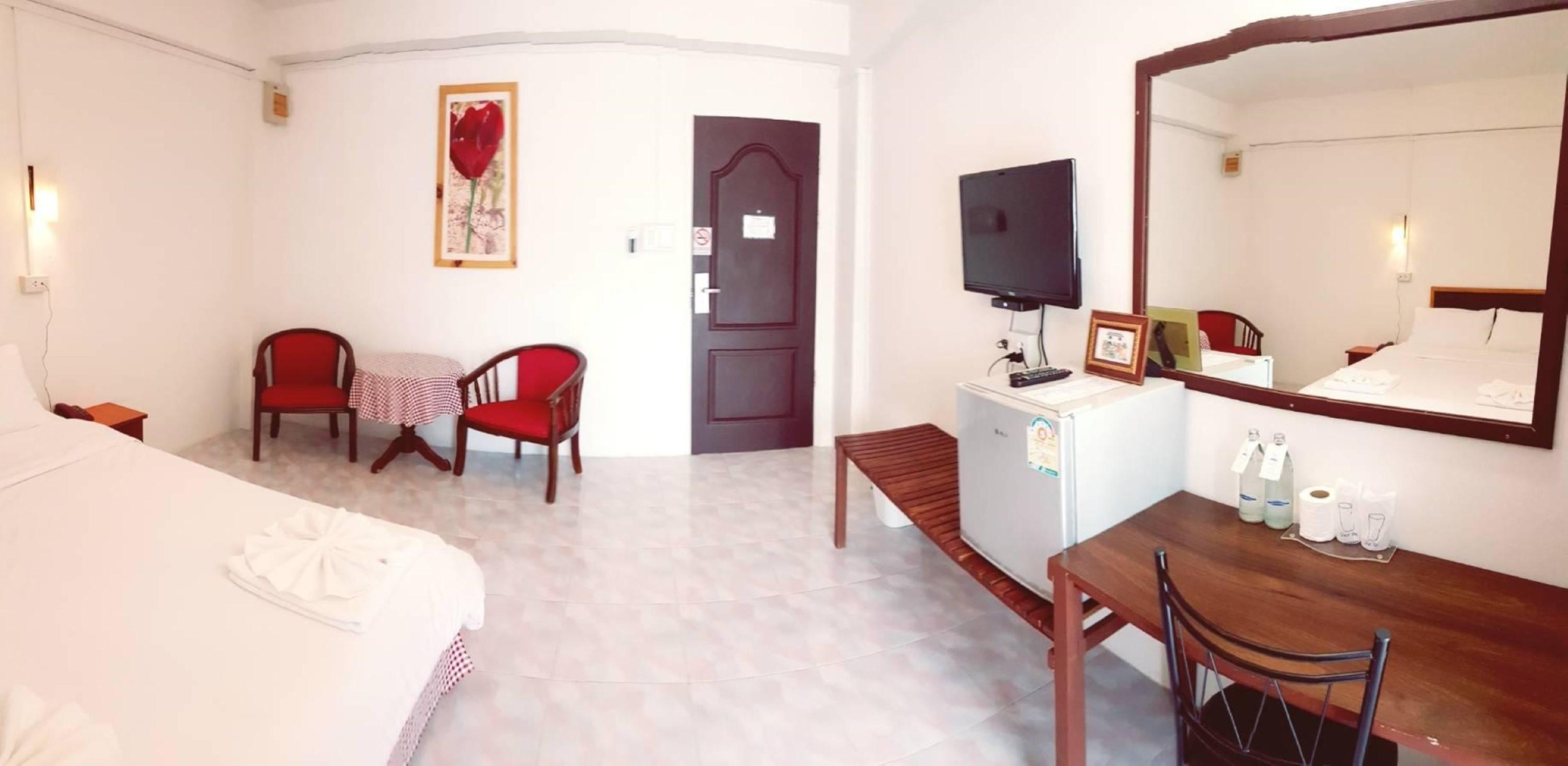 Hotel De Ratt Phuket Exterior photo