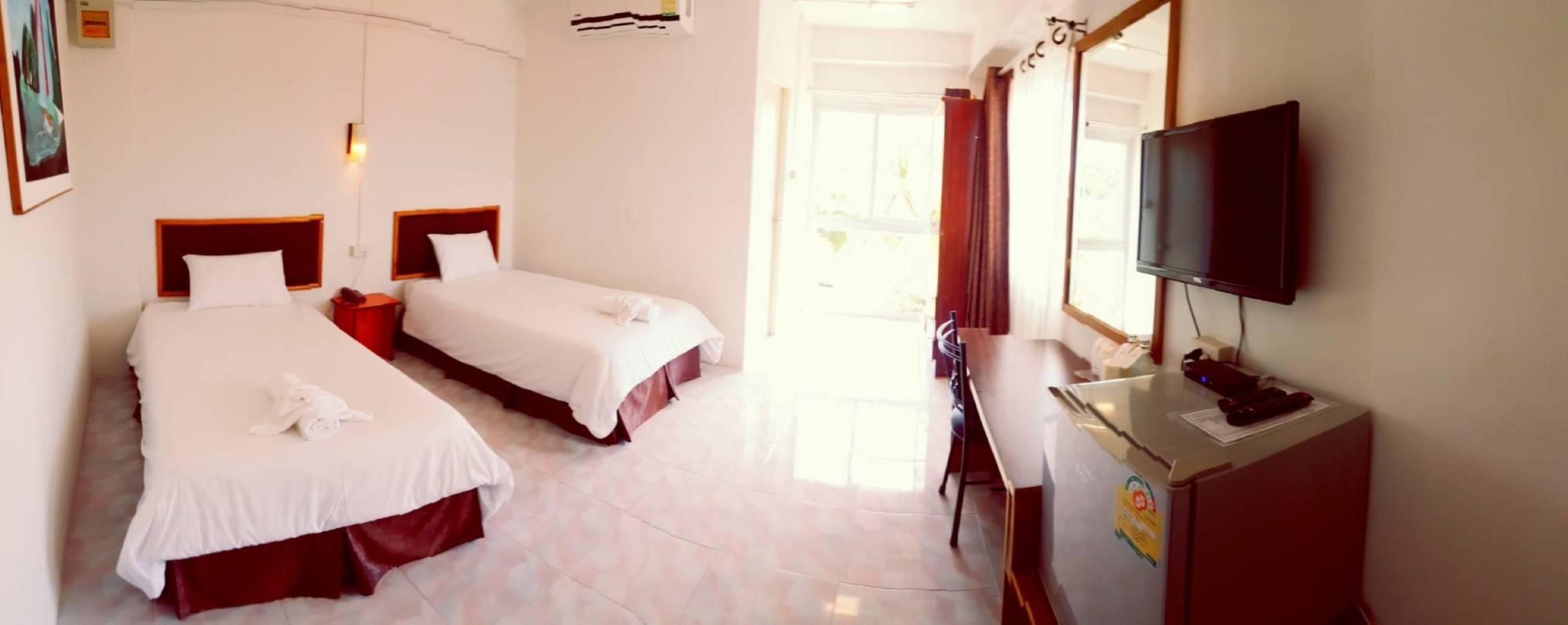 Hotel De Ratt Phuket Exterior photo